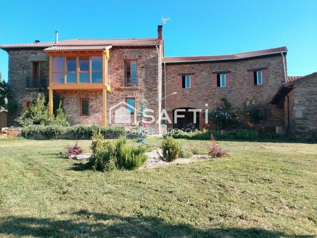 Chalet en venta en Santa María De Ordás, Castilla y León