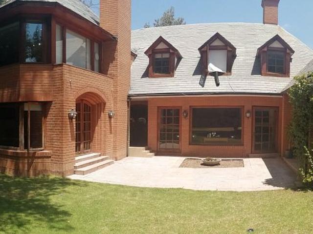 Casa en arriendo en Las Condes, Metropolitana
