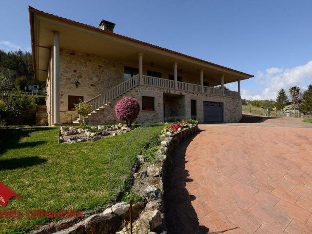 Casa en venta en O Rosal