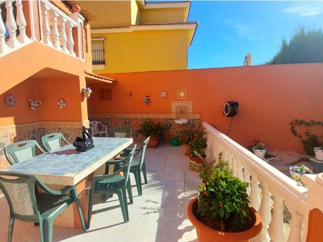 Chalet en venta en Puerto de la Torre, Málaga-Costa del Sol
