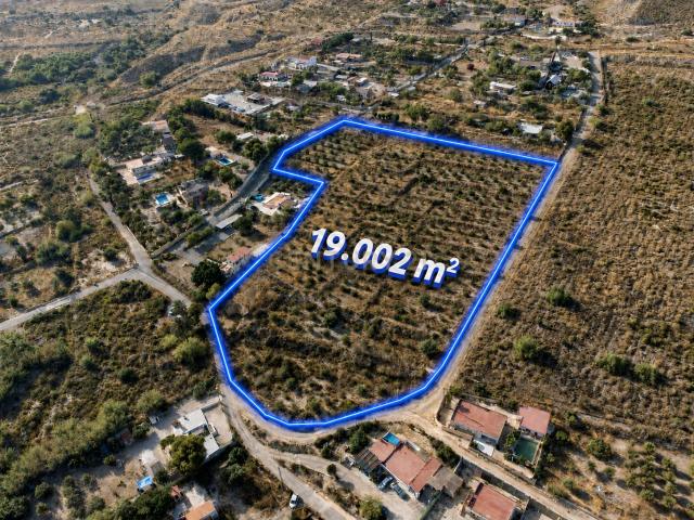 Terreno en venta en Vallonga, l'Alacantí