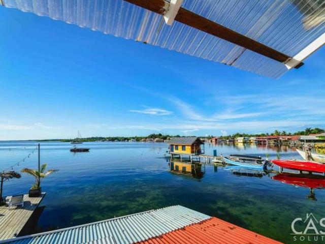 Gran inversión de 2 pisos frente al mar BnB en Saigón, Isla Colón