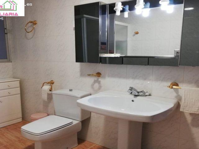 Local Comercial en alquiler en Baena