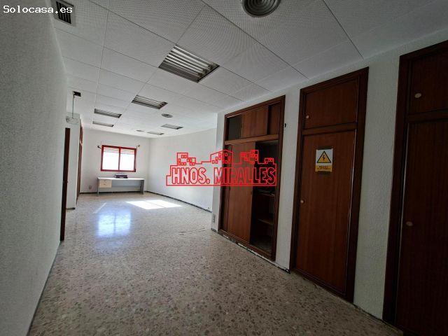 Local Comercial en alquiler en Polígon Industrial Aigua Amarga, Alacant / Alicante
