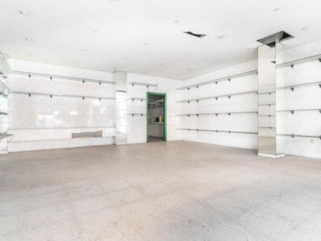 Local Comercial en venta en Montenuño, Oviedo
