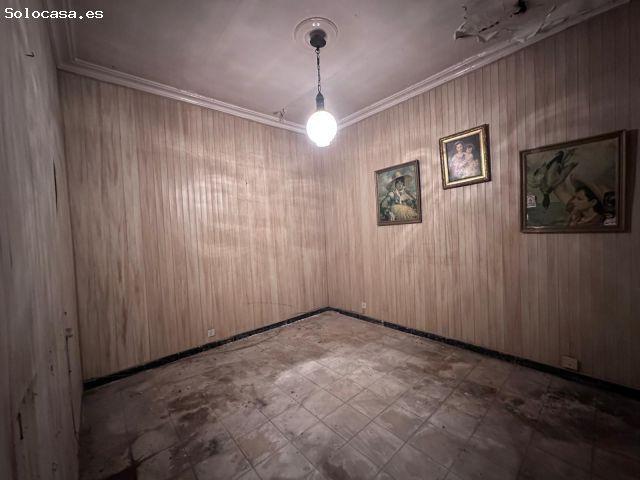 Casa en venta en Camas, Andalucía