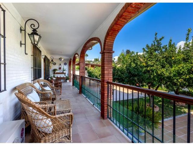 Casa en venta en Puerto de la Torre, Málaga-Costa del Sol