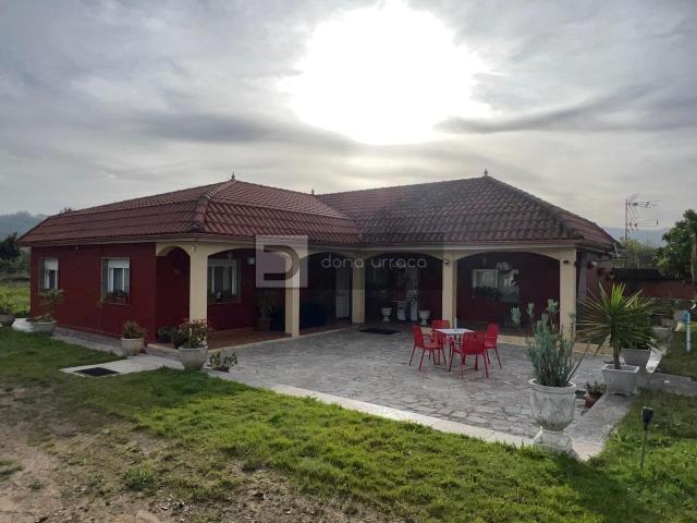 Chalet en venta en Torneiros, Vigo