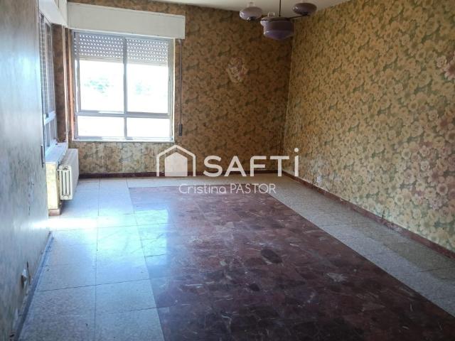 Piso en venta en Valencia De Don Juan, Castilla y León