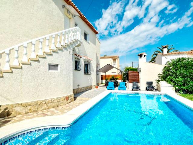 Casa en alquiler en Dénia, Barri les Roques