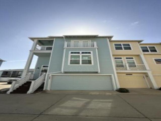 Townhouse for sale in Corpus Christi, Texas
