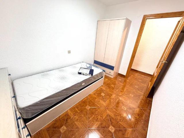 Apartamento en alquiler en Zaidín - Vergeles, Granada