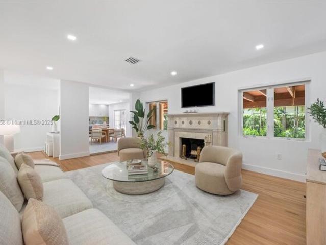 House for sale in Coral Gables