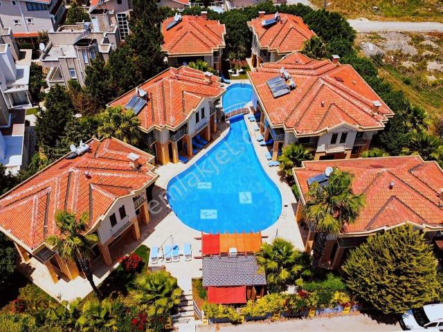 Serik içerisinde satılık Villa