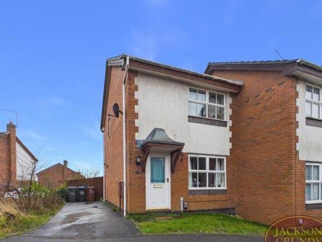 House for sale in Northampton, Northamptonshire