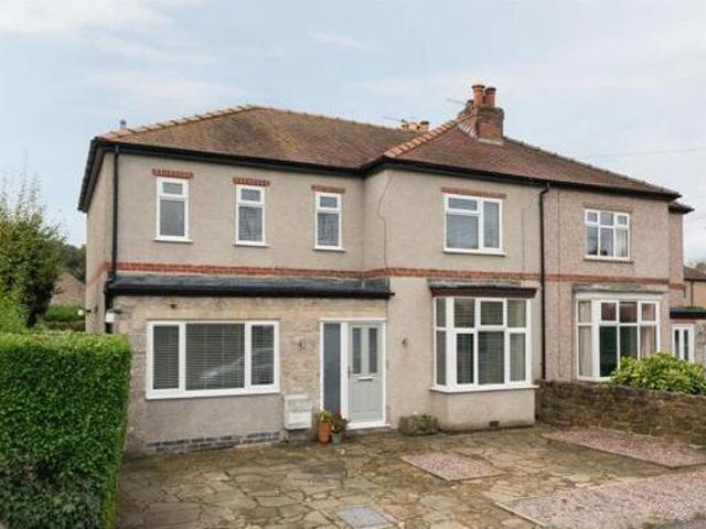 House for sale in Froggatt, East Midlands