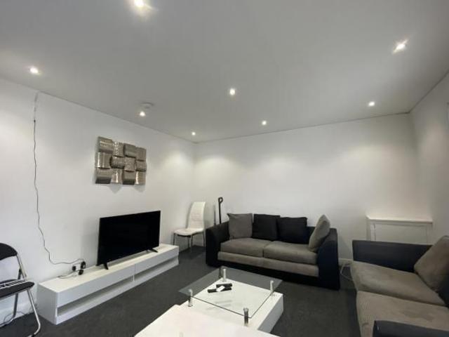 Room for rent in Headingley Hill, Leeds