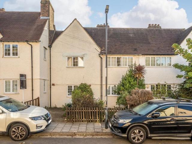 Apartment for rent in Eltham Park, Greater London
