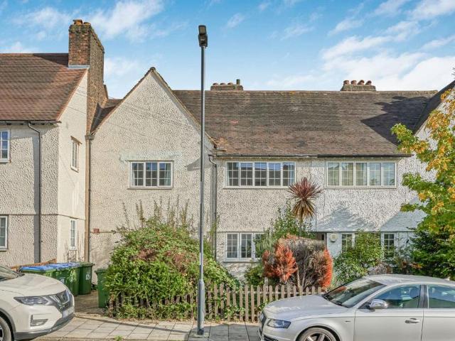 Apartment for rent in Well Hall, Greater London