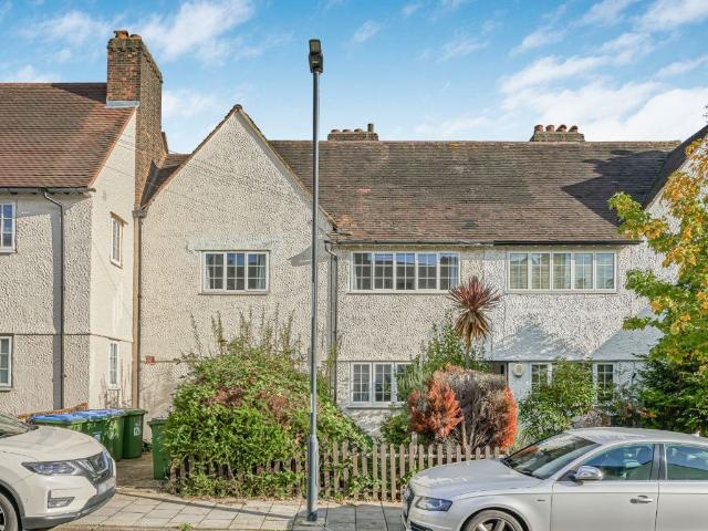 Apartment for rent in Well Hall, Greater London