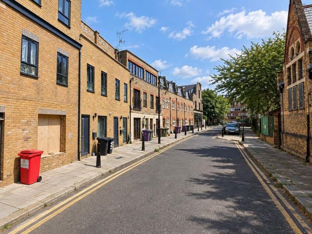 Apartment for rent in Spitalfields, Greater London