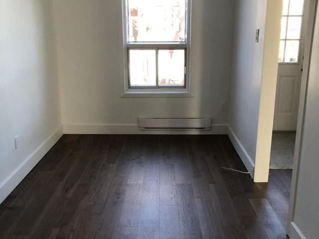 Apartment for rent in St. Leonard's, Quebec