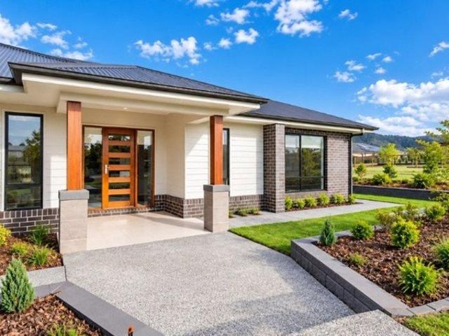 House for sale in Lowood