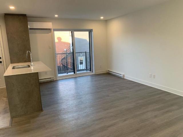 Apartment for rent in Duvernay, Quebec