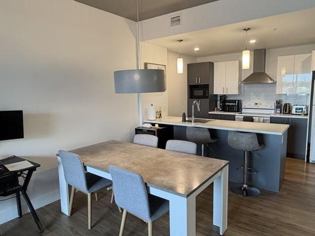 Apartment for rent in Place-du-Paysan, Lévis