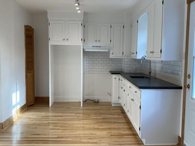 Apartment for rent in St. Leonard's, Quebec