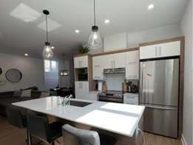 Apartment for rent in Les Moulins, Quebec