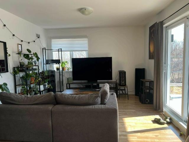 Apartment for rent in Saint-paul, Quebec