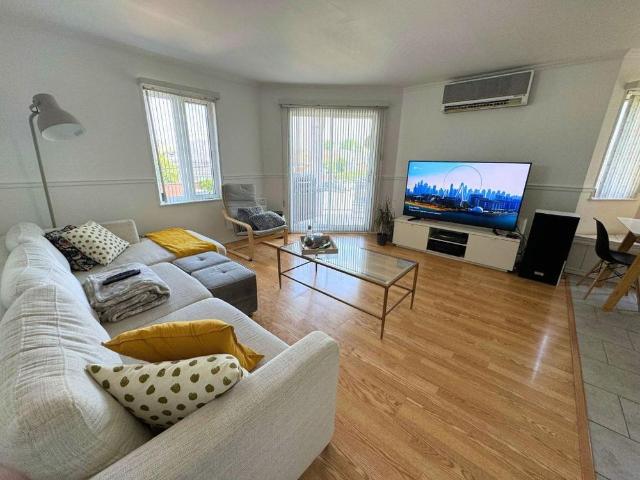 Apartment for rent in Les Moulins, Quebec