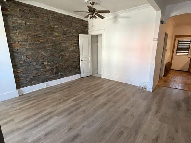 Apartment for rent in St. Leonard's, Quebec