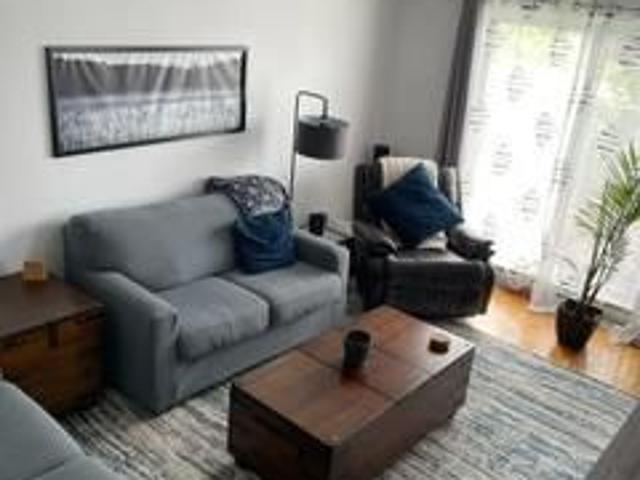 Apartment for rent in Laval-des-rapides, Quebec