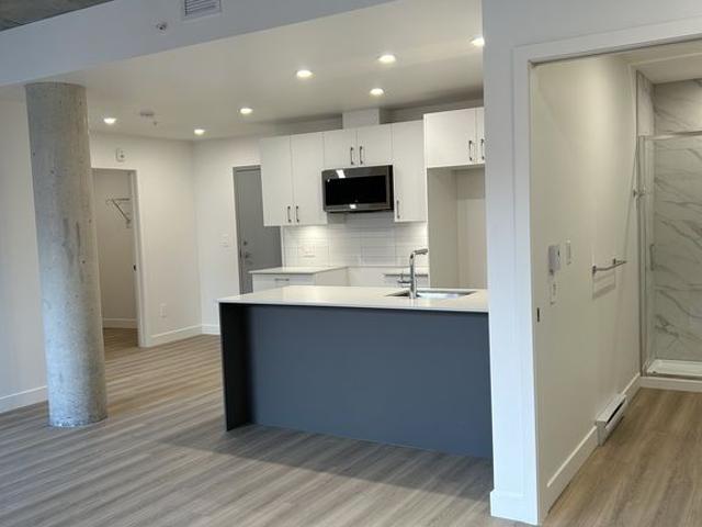 Room for rent in La Cité-Limoilou, Québec