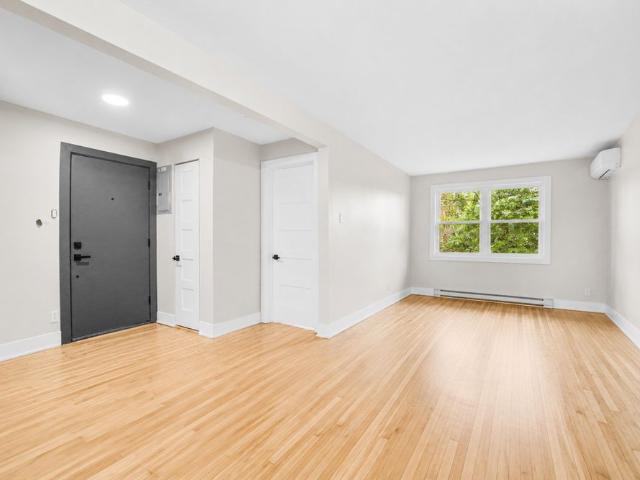 Apartment for rent in St. Leonard's, Quebec