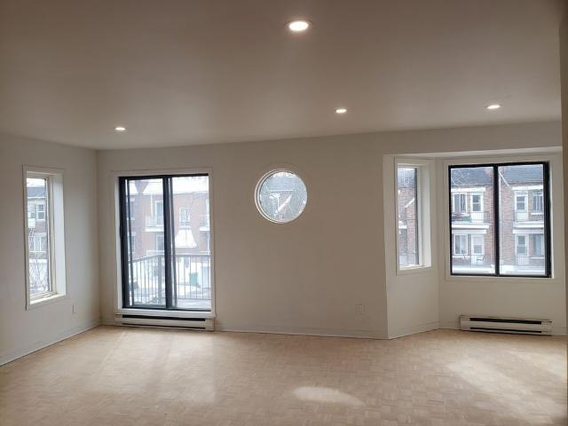 Apartment for rent in St. Leonard's, Quebec