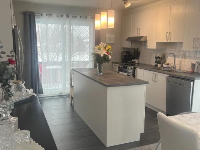 Apartment for rent in Rouville, Quebec