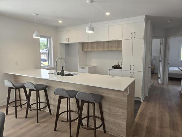 Apartment for rent in Le Val-saint-françois, Quebec