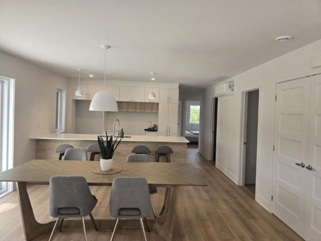 Apartment for rent in Le Val-saint-françois, Quebec