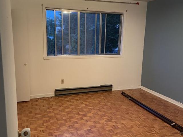 Apartment for rent in Laval-des-rapides, Quebec