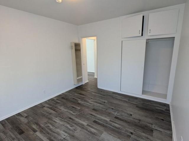 Apartment for rent in Canoga Park, California