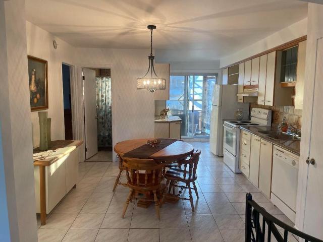 Apartment for rent in Laval-des-rapides, Quebec