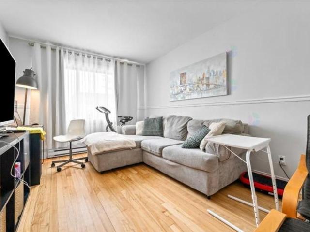 Apartment for rent in St. Leonard's, Quebec