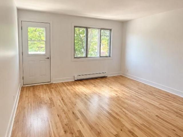 Apartment for rent in Vieux-Longueuil, Longueuil
