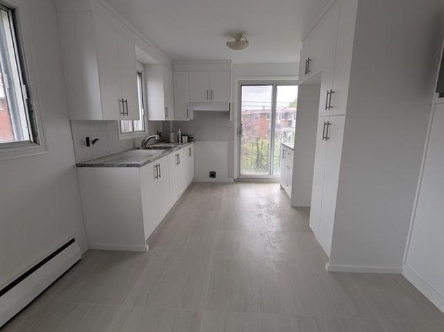 Apartment for rent in St. Leonard's, Quebec
