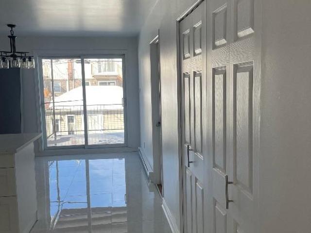 Apartment for rent in Longueuil, Quebec