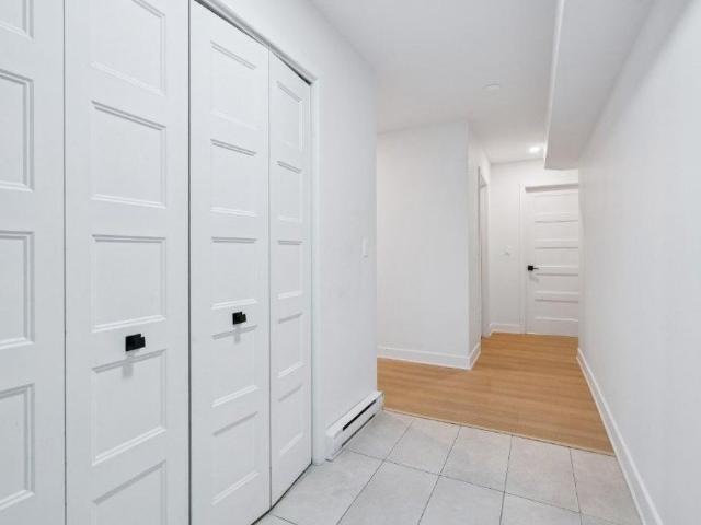 Apartment for rent in Les Jardins-de-napierville, Quebec