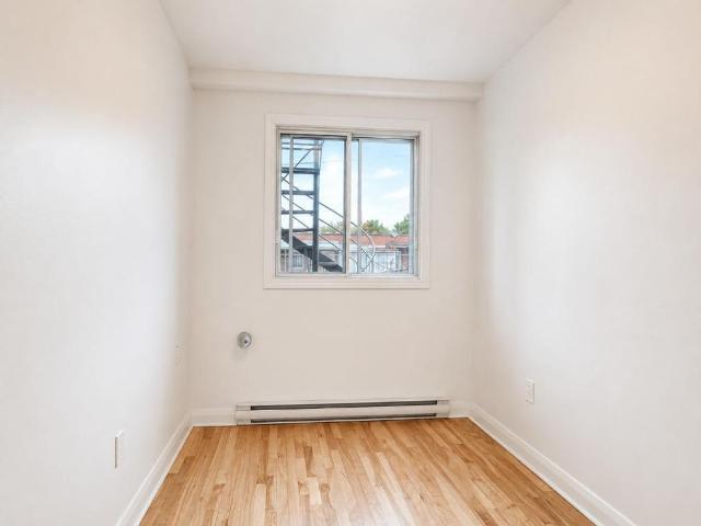 Apartment for rent in St. Leonard's, Quebec